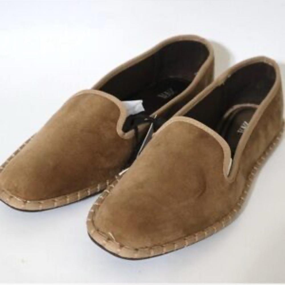 ZARA Womens Beige Suede Flat Loafer Shoes sz.40/9.5 SIMPLE, CLASSIC, NEUTRAL